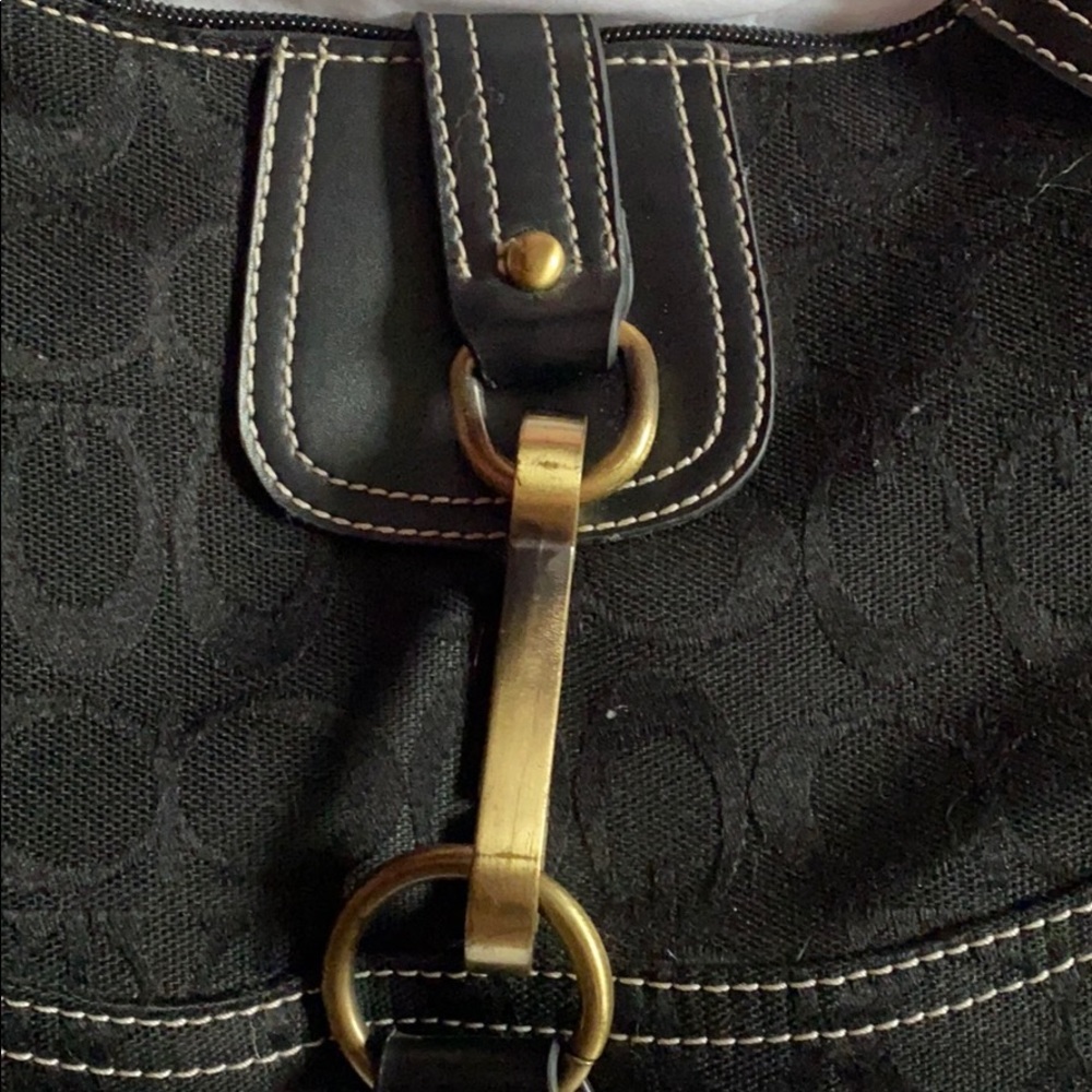 Authentic black coach purse - Picture 3 of 4